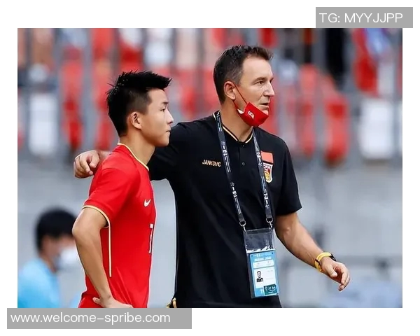 米卢执教国足背后张路推手扬科维奇遭神秘电话影响决定